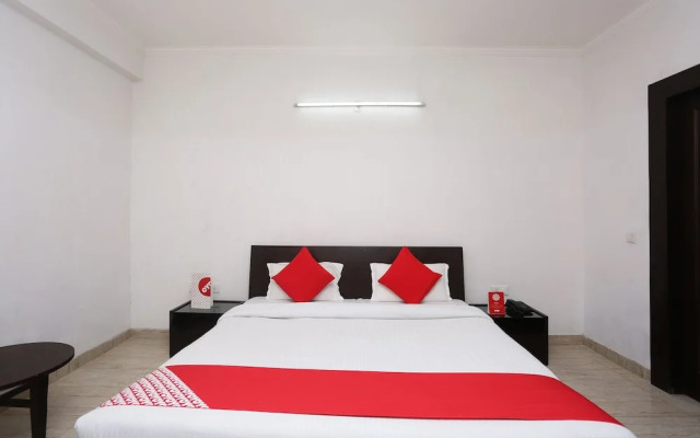 Hotel Rajshree By OYO Rooms