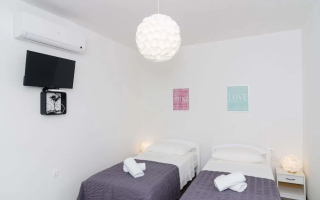 Cin & Co Central Apartments