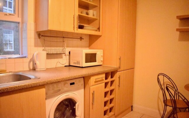 Spacious 2 Bedroom Flat in Bethnal Green