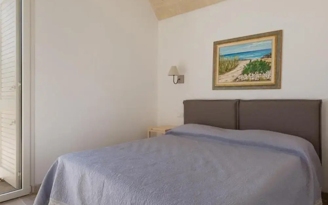 1619 Villa Eneide in Pescoluse Posto Vecchio