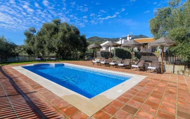Finca del Rio Antequera - La Higuera by Ruralidays
