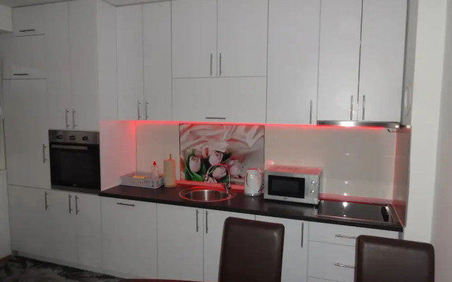 Apolon Apartments