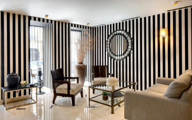 Hotel Le Senat
