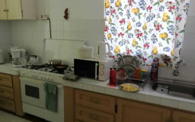 Room in Apartment - Roommate for Rent in Flic en Flac