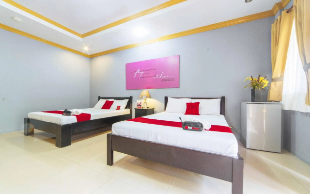 The Q Hotel by Reddoorz