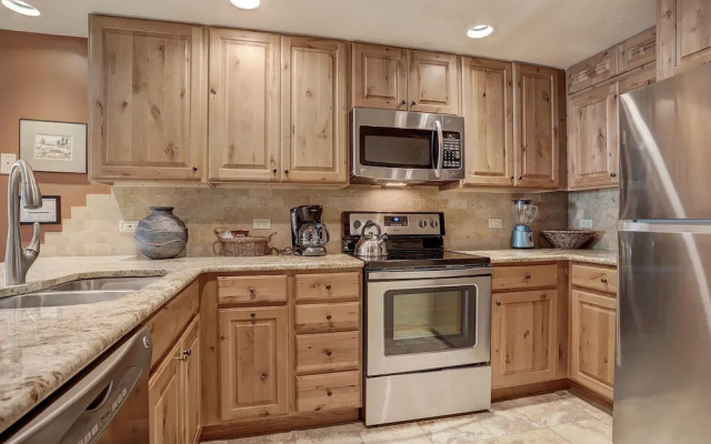 Village at Breckenridge Condos Sleeps 8 - Ski in Out + Walk downtown 2 Bedroom Apts by RedAwning