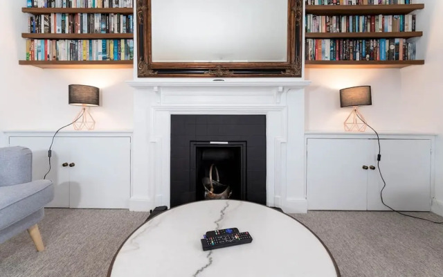 Host Stay Preston Park Apartment
