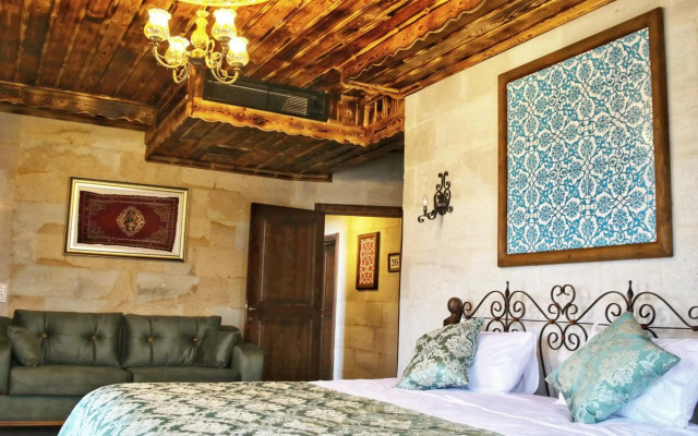 Caravanserai Inn Hotel