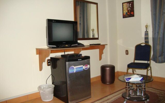 Al Qwafil Suites