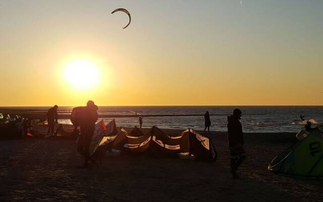 High Geest 4 - Including Many Extras