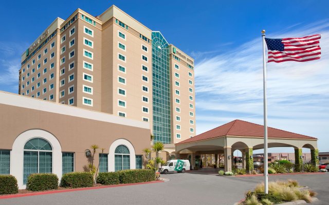 Embassy Suites by Hilton Monterey Bay Seaside