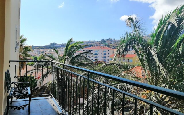 Caniço Sol Apartment
