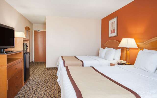 Baymont by Wyndham Madison Heights Detroit Area