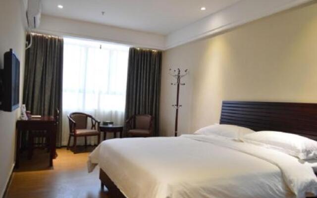 Ease Hotel(Guangzhou Panyu Chimelong)