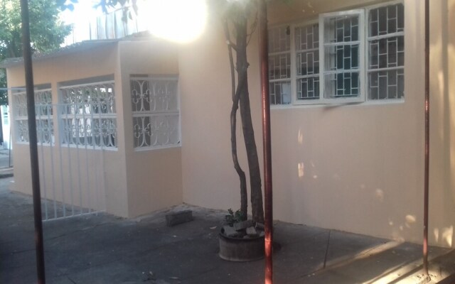 T1 Cottage in Malhangalene