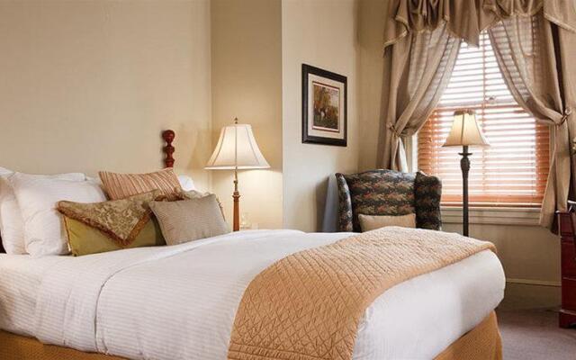 The Sayre Mansion Inn