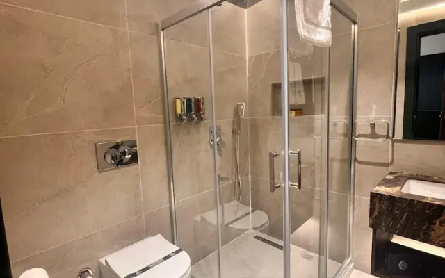 Sur Royals Hotel's