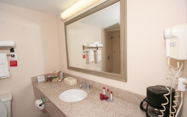 Holiday Inn Hotel Statesville-I-77 Exit 49a