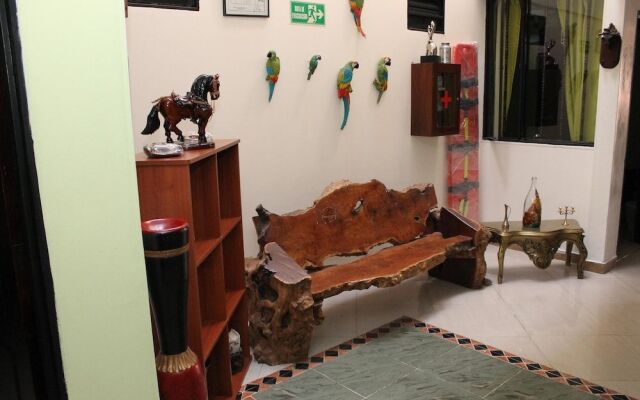 Hotel Travel Empresarial