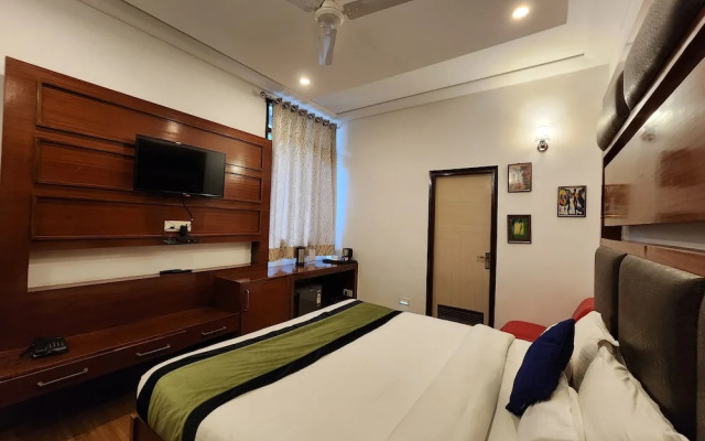 Hotel Bliss