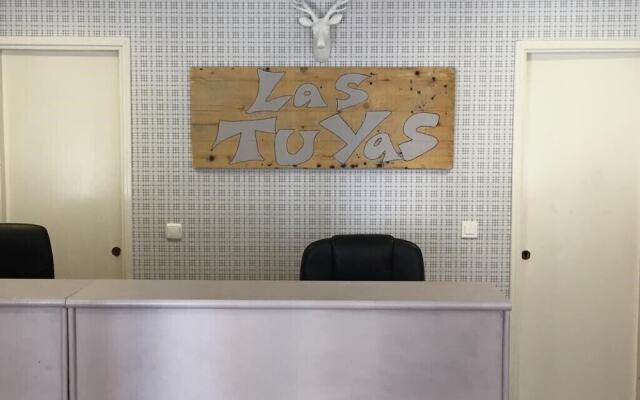 Las Tuyas