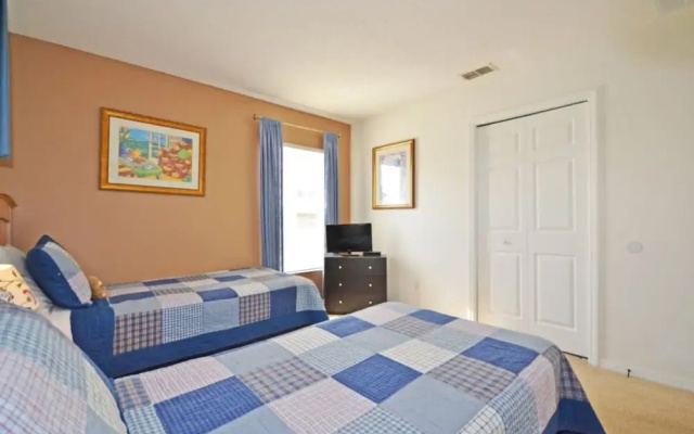 Hampton Lakes 215449