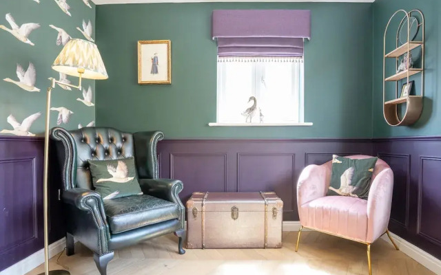 Lovely 5-bed House in Centre of Bicester Village