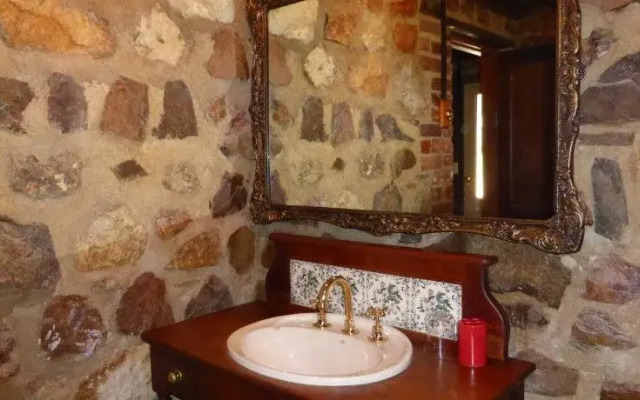 Barossa Barn Bed and Breakfast