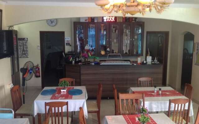 Luxor Residence Guest House