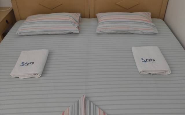 Studios Agira Serifos