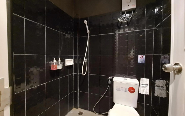 The 8 Factory Hotel Phitsanulok