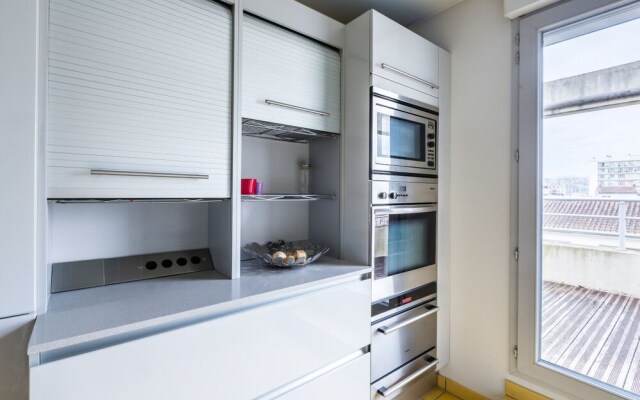 Warm Apartment With Parking and Terrace