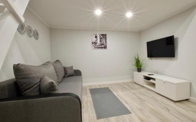 Standard Apartment by Hi5 - Csengery 3