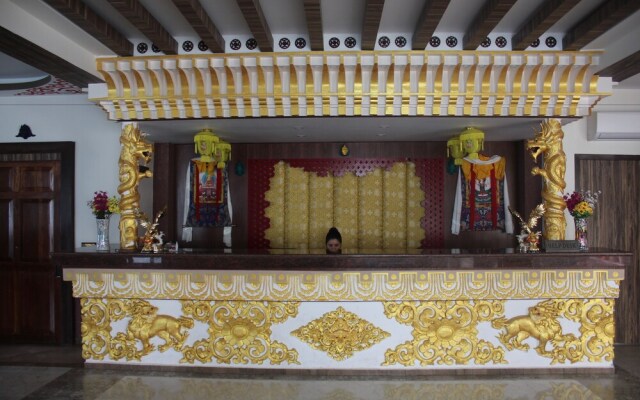 The Lindsay Cheu Den