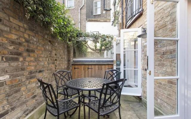 Stylish 2 Bed in Central London, sleeps 6