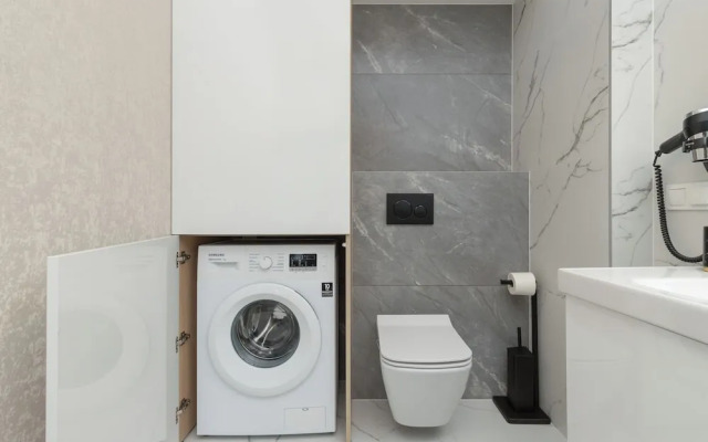 Apartport With Port View by Renters