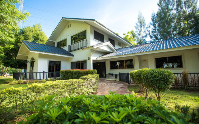 Phuphet Resort