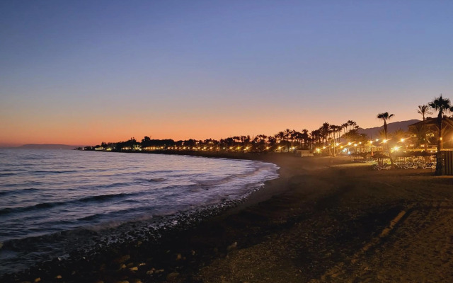 Marbella Holiday & Golf Garden Apartment