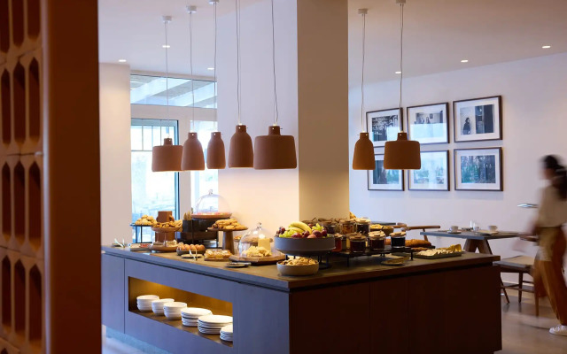 Golden Milos Beach House by Domotel