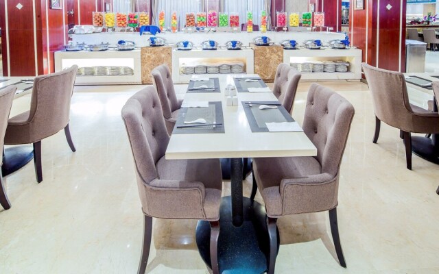 Fengyanjianguo Hotel