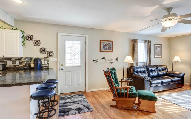 Pierre Vacation Rental w/ Grill & Fenced Yard