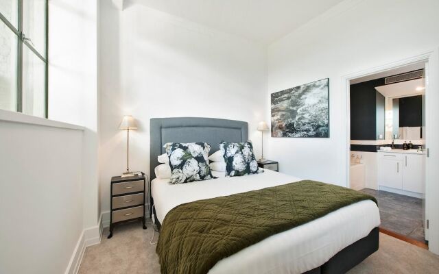 QV Executive Stylish Apartment - 853