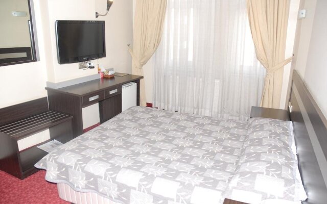 Grand Park Hotel