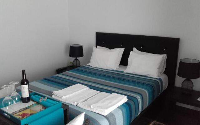 Tavira independent suite with Pool at Casa Reflexos