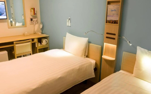Toyoko Inn Osaka Dome Mae – Guest Rooms – Osaka