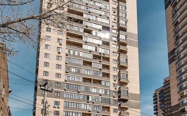 Apartments in 128 Dolomanovsky Lane