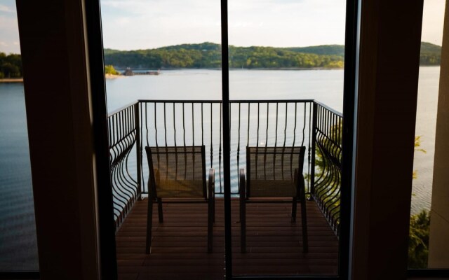 2 Bedroom Lake View Villa- 609