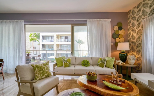 Beach Condo w Sea View B-202 Costa Atlantica