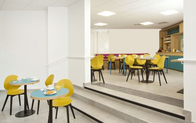 Sejours & Affaires Paris Davout Hotel