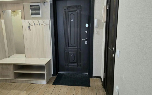 Апартаменты в микрорайоне Крылатый, 24/5